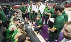 Vis dar banguojanti rinktinė