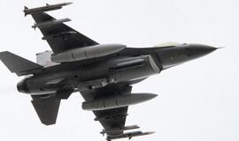 Egipto aviacija prie sienos su Libija sunaikino 10 automobilių, gabenusių ginklus