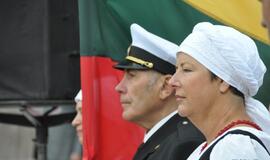 Rugsėjo 1-oji - su tautiniais akcentais