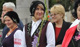 Rugsėjo 1-oji - su tautiniais akcentais