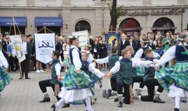 Rugsėjo 1-oji - su tautiniais akcentais