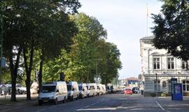 Prie Rotušės vėl išsirikiavo "mikriukai"