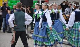 Rugsėjo 1-oji - su tautiniais akcentais