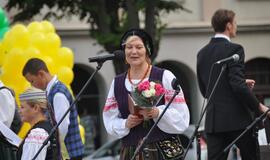 Rugsėjo 1-oji - su tautiniais akcentais