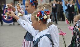 Rugsėjo 1-oji - su tautiniais akcentais