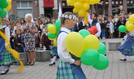 Rugsėjo 1-oji - su tautiniais akcentais