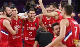 Rusus įveikę serbai finale kovos su slovėnais