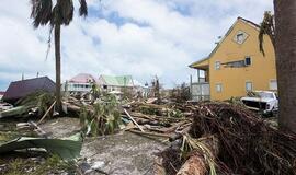 Uraganas Irma juda Floridos link: milijonai žmonių palieka namus