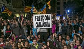 Ispanijos konstitucinis teismas uždraudė Katalonijos parlamento posėdį, kuriame turi būti skelbiama nepriklausomybė