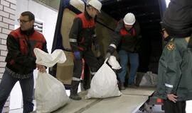 Milijoninė kontrabanda virto pelenais