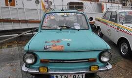 Senovinių automobilių paroda