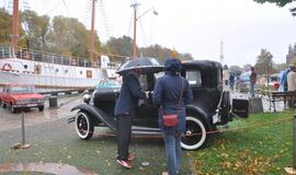 Senovinių automobilių paroda