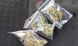 Naktines linksmybes sugadino apsaugininkas: iš klubo spruko neatsigręždamas