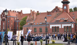 Universitetui reikalingos verslios galvos?