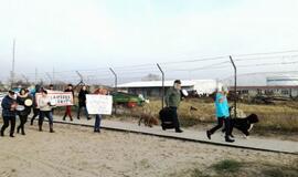 Melnragės bendruomenė protestavo prieš uosto plėtrą