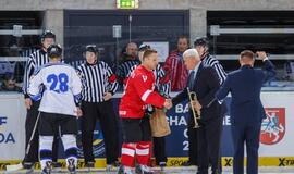 Lietuvos ledo ritulio rinktinė Klaipėdoje 7:2 sutriuškino estus