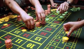 Seimas sugriežtino azartinių lošimų organizatorių veiklos kontrolę