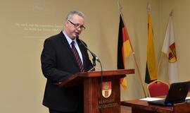 KU pasirašė bendradarbiavimo sutartį su vokiečių moksliniu institutu