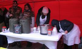 Klaipėdiečiai suvalgė apie 150 litrų maltiečių  sriubos