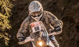 Motociklininkas Balys Bardauskas Dakaro ralyje kyla į viršų