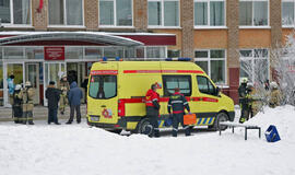 Rusija: per pjaustynes mokykloje sužeista mažiausiai 12 žmonių
