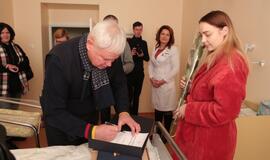 Devyni Šimtmečio vaikai sulaukė dovanų