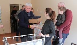 Devyni Šimtmečio vaikai sulaukė dovanų