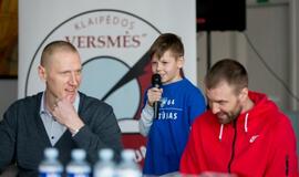 Moksleiviams – smagūs neptūniečių juokeliai ir dovanos