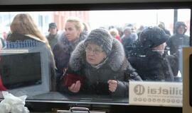 Žmonės norintys įsigyti bilietus į Marijono koncertą