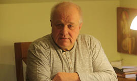 Aūūū, ar kas nors gali atsakyti?