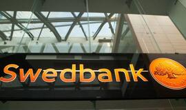 Netinkamai informuotiems klientams „Swedbank“ atlygins galimus nuostolius
