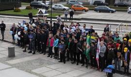 Dešimtą kartą moksleiviai varžosi dėl kelionės į Švediją