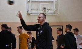 Dragūniečiai moksleivius supažindino su rankiniu