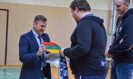 Dragūniečiai moksleivius supažindino su rankiniu