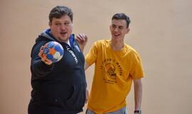 Dragūniečiai moksleivius supažindino su rankiniu