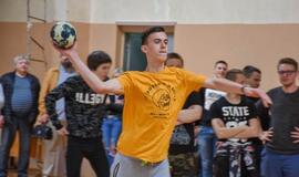 Dragūniečiai moksleivius supažindino su rankiniu