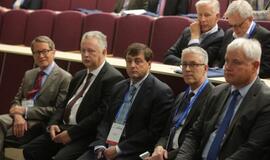 Dėl ligoninių jungimo - svarstymai