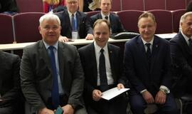 Dėl ligoninių jungimo - svarstymai