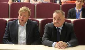 Dėl ligoninių jungimo - svarstymai