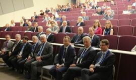 Dėl ligoninių jungimo - svarstymai