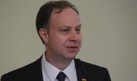 Dėl ligoninių jungimo - svarstymai