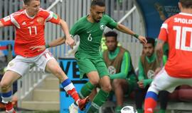 Pasaulio futbolo čempionatas prasidėjo užtikrinta rusų pergale 5:0