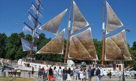 „Meridianas“ iškėlė bures