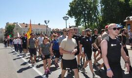 Klaipėdiečiai pasveikino NATO karius