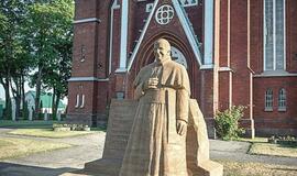 Šilalėje – popiežiaus skulptūra iš smėlio