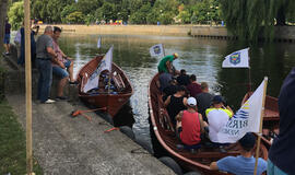„Drakonų“ valčių lenktynėse – azartas ir dalyvių gausa