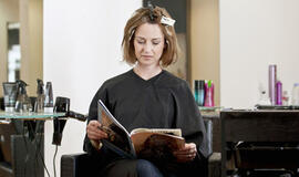 Kirpykloje iš klientės pavogtas telefonas