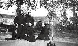 Kretingos pranciškonų vienuolyno sodo paslaptys