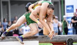 Vytautas Kirkliauskas triumfavo pasaulio žmonų nešimo čempionate