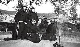 Kretingos pranciškonų vienuolyno sodo paslaptys